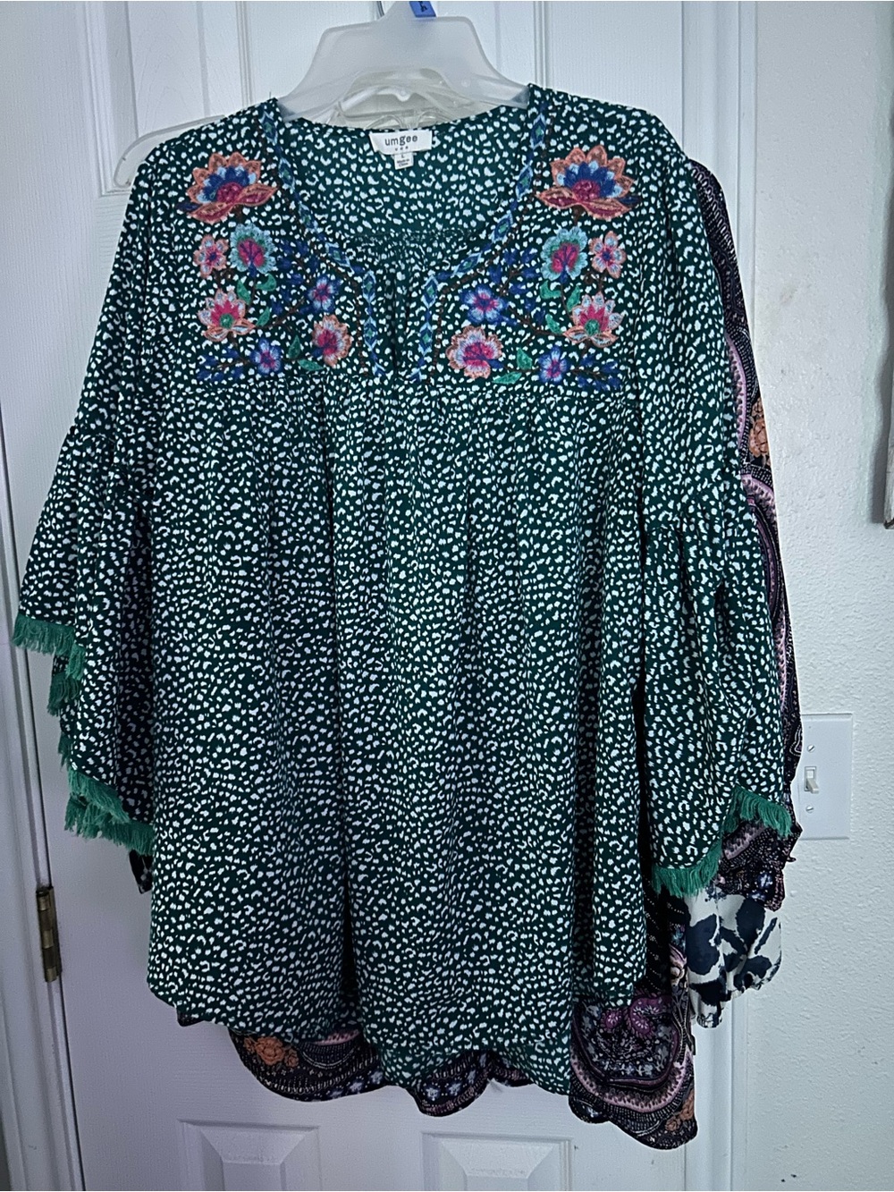 Umgee Green Printed Embroidered Boho Blouse